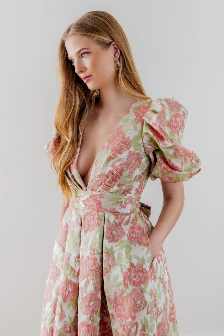By Watters Evening Style Bungalow in Garden Party Brocade - Image 3