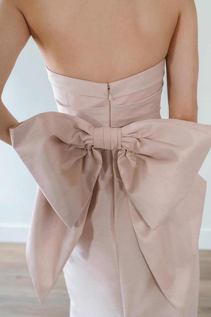 By Watters Evening Style Caladium in Pink Sand - Image 4