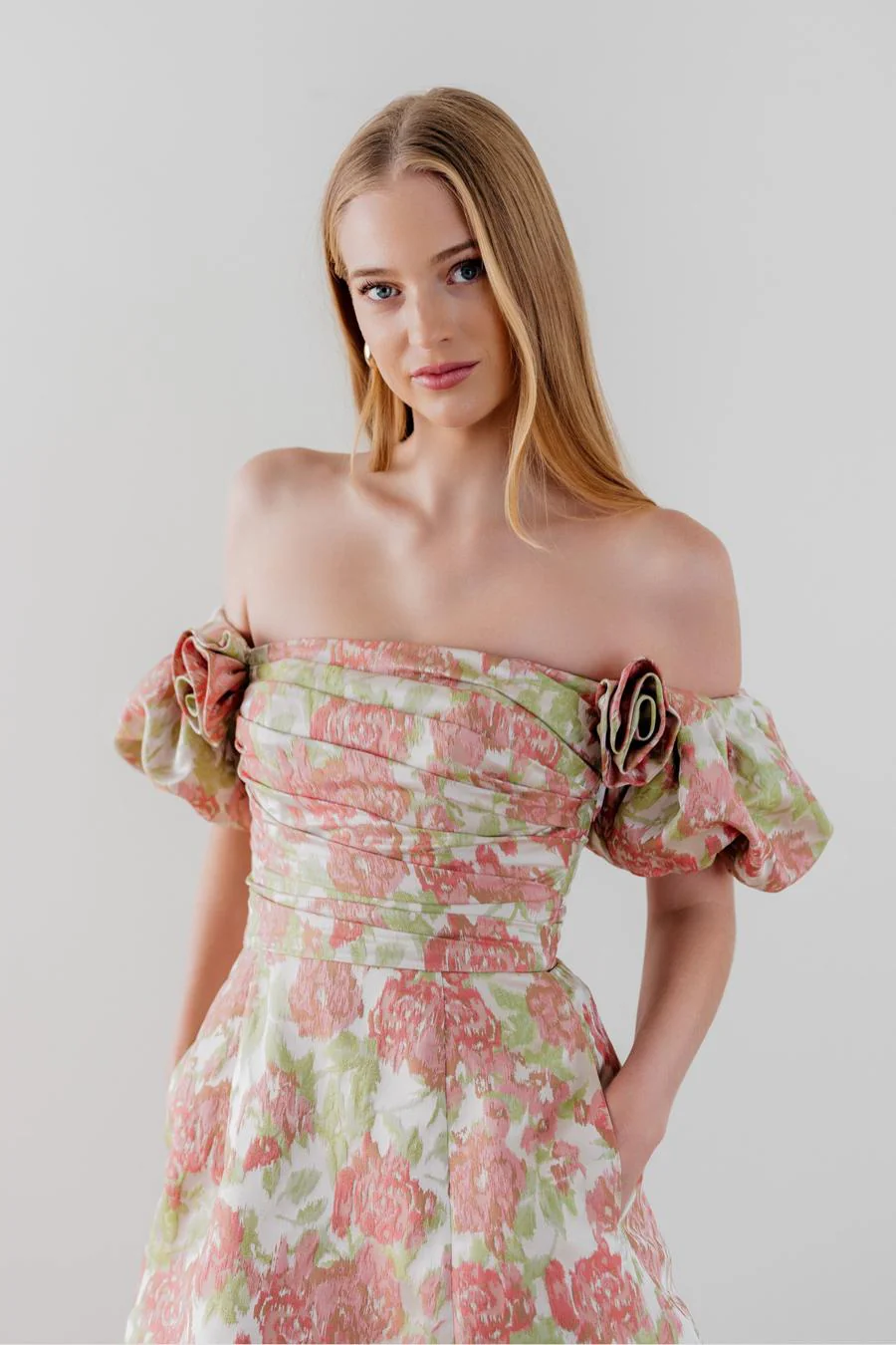 By Watters Evening Style Lei in Garden Party Brocade - Image 3
