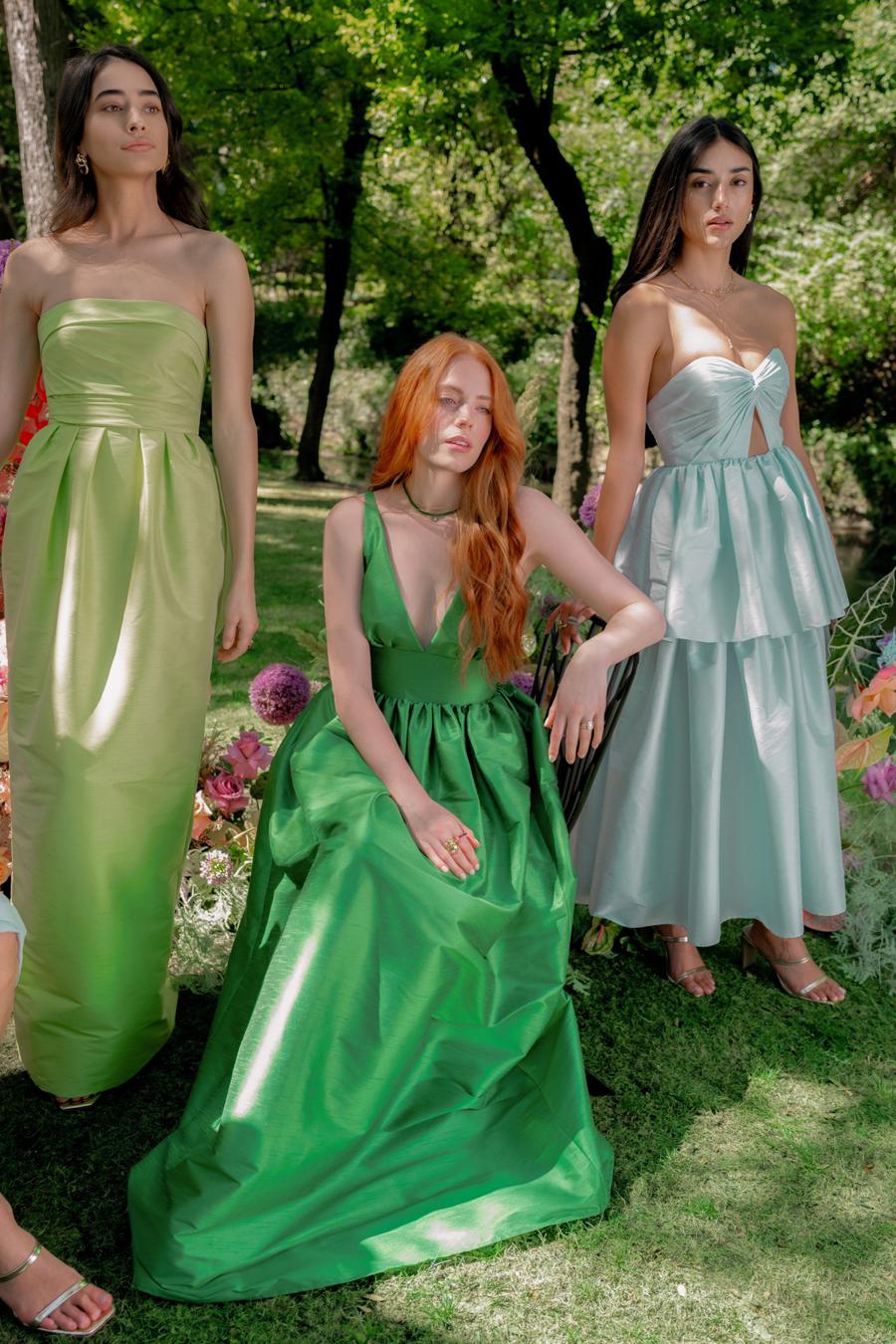 By Watters Evening Style Passiflora in Aspen - Image 9