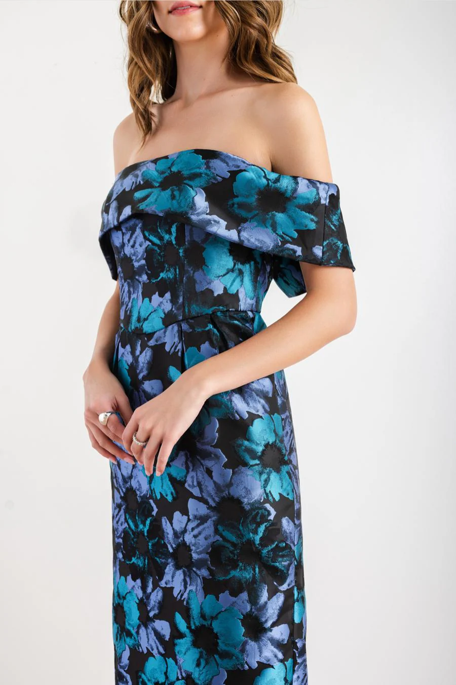 By Watters Evening Style Portobello in Begonia Brocade - Image 4