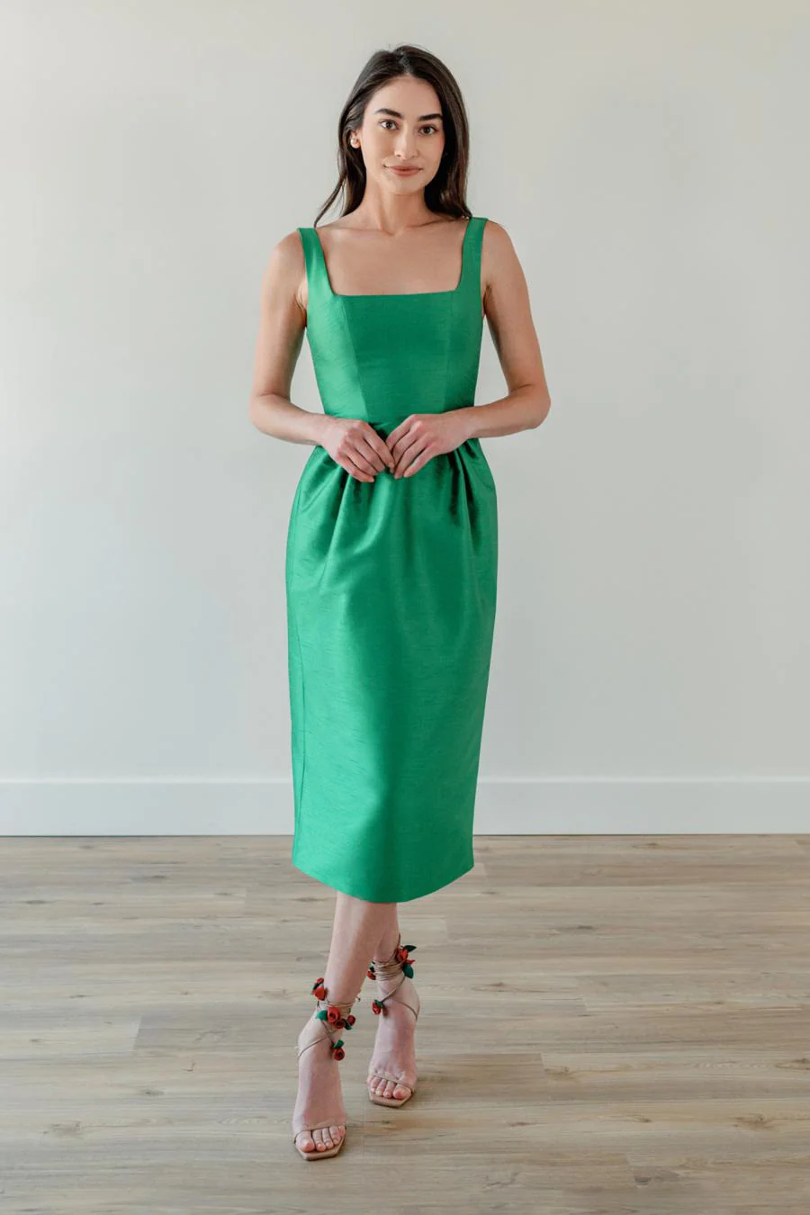 By Watters Evening Style Seaside in Jalapeno