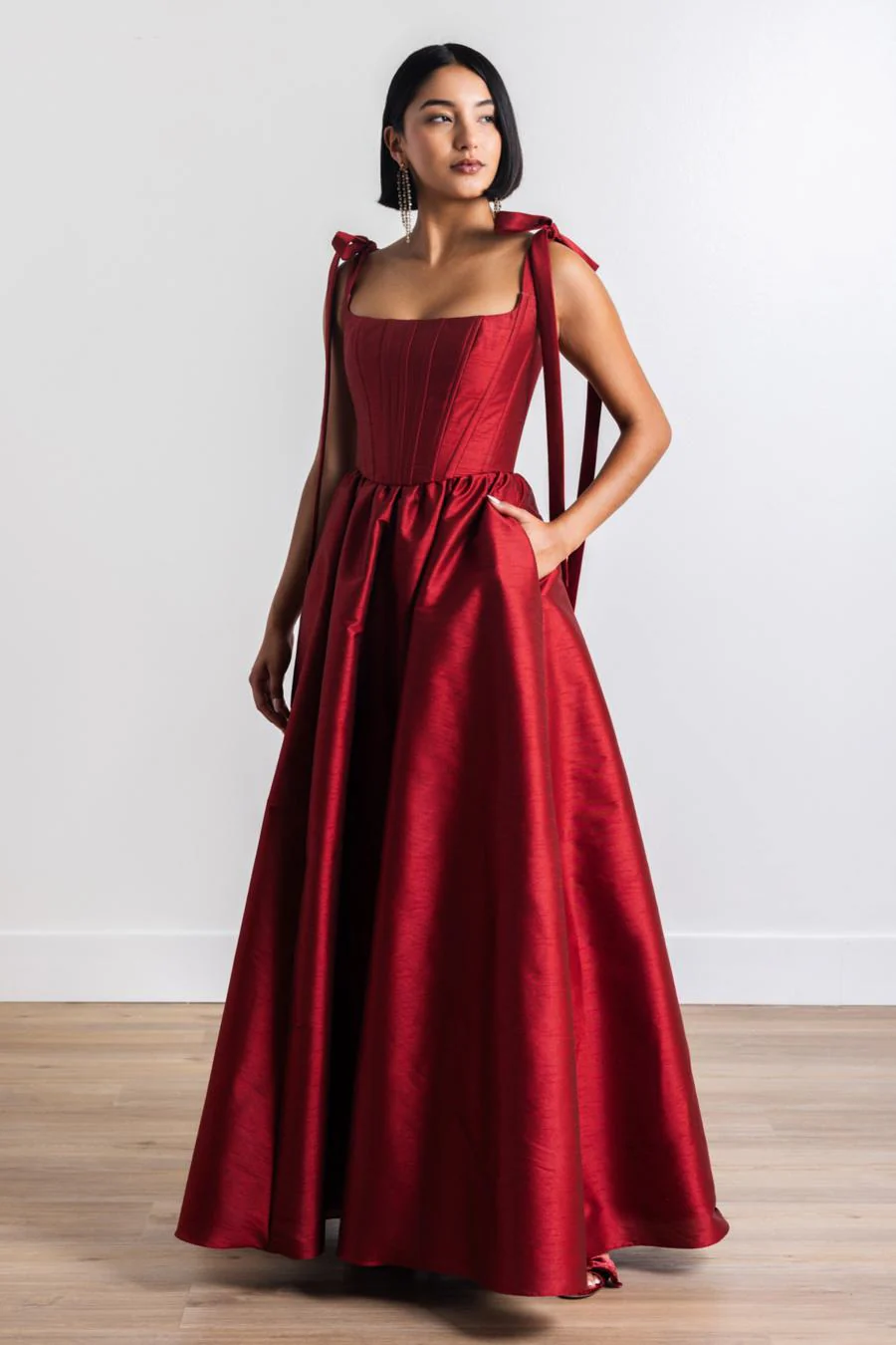 By Watters Evening Style Vixen in Rouge - Image 5