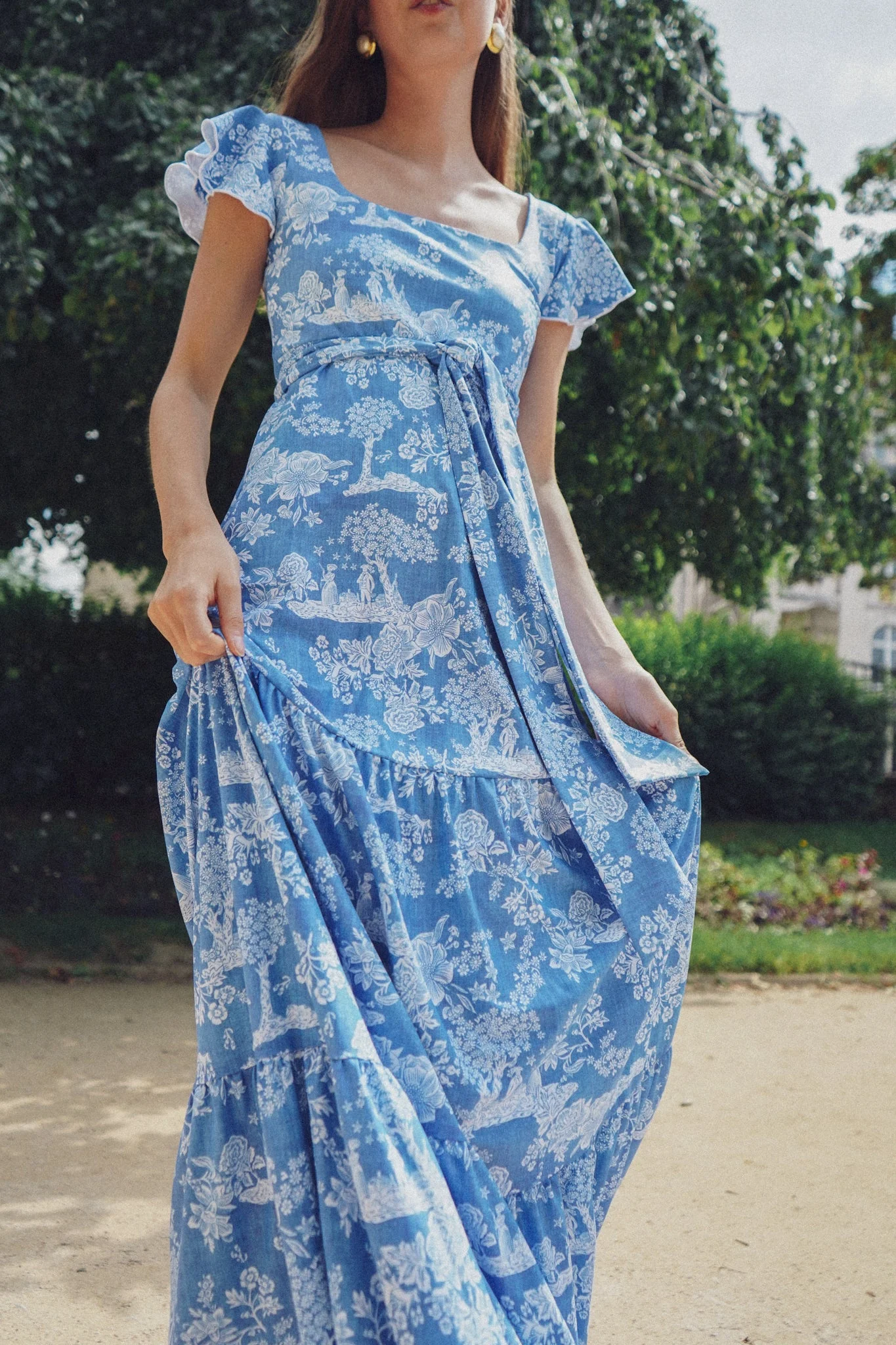 Isabella Dress in French Countryside - Image 8