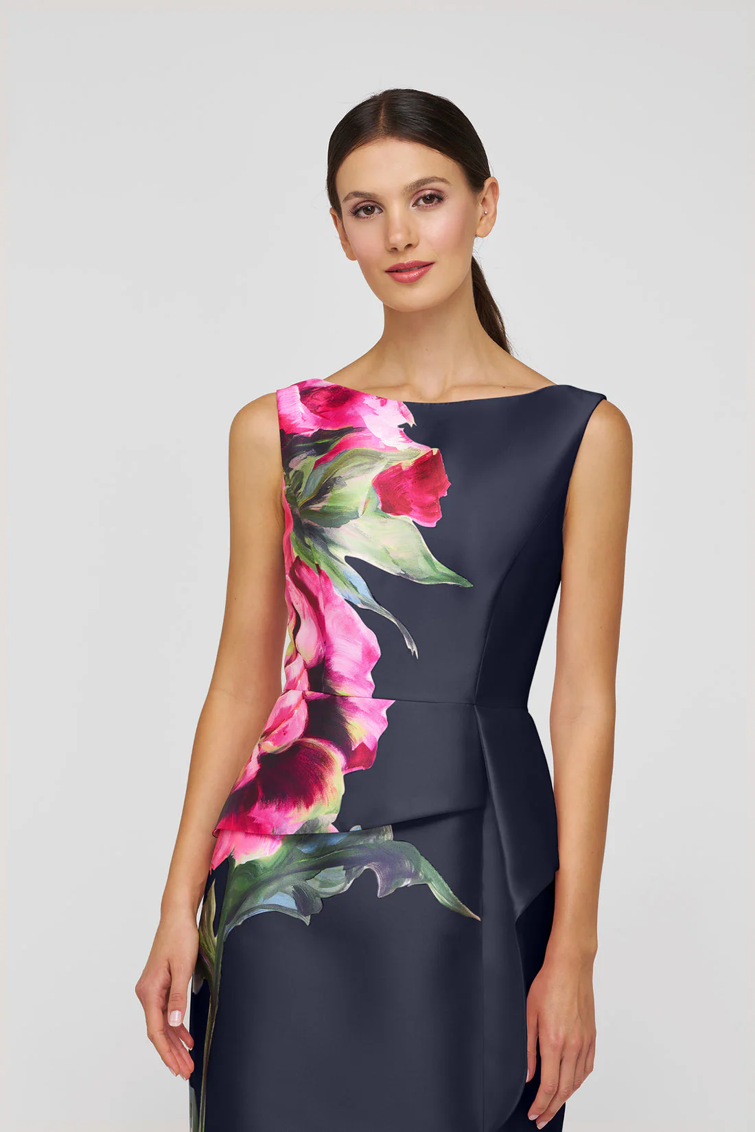 Kay Unger Luciana Column Gown in Midnight Blue - Image 3