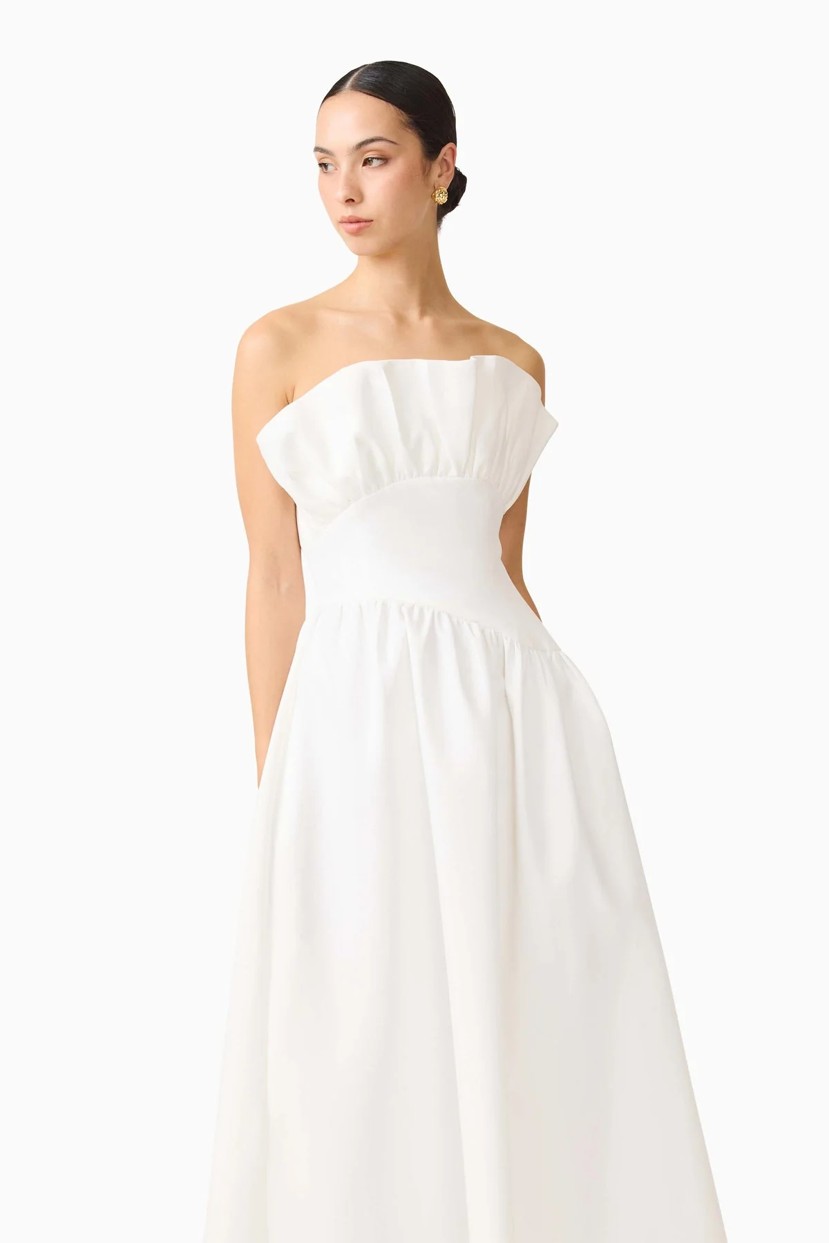Laurel Sleeveless Maxi Dress in White - Image 7