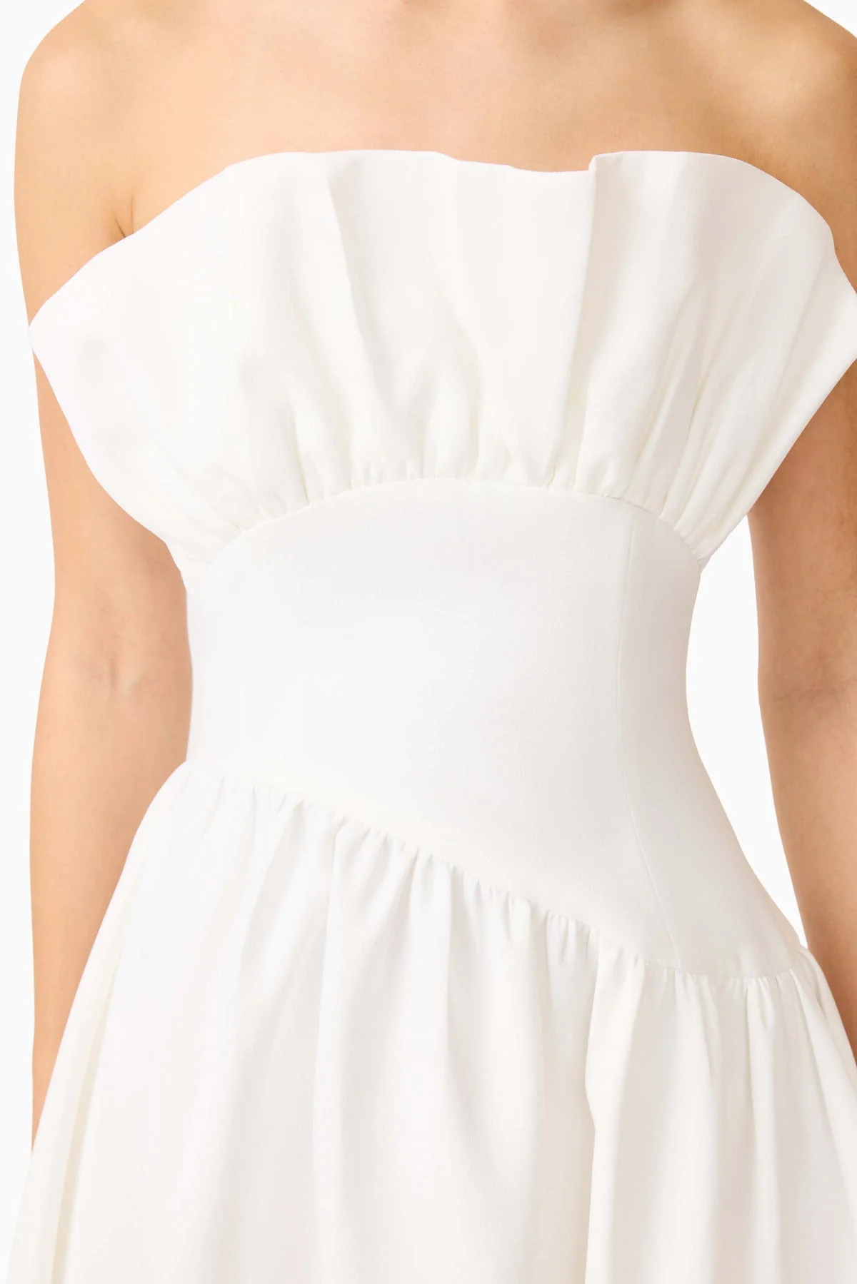 Laurel Sleeveless Maxi Dress in White - Image 9
