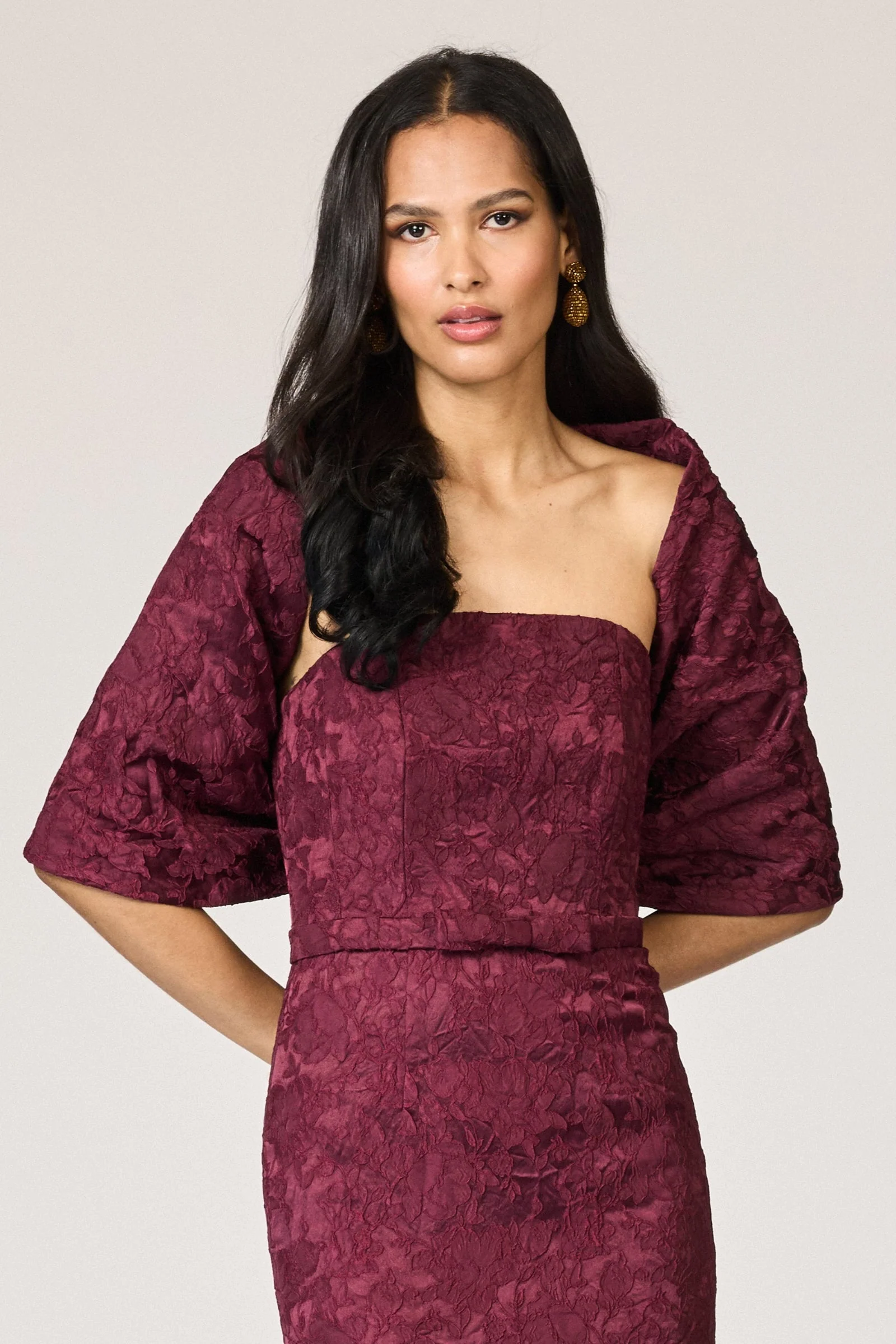 Sachin & Babi Hug Shawl - Image 11