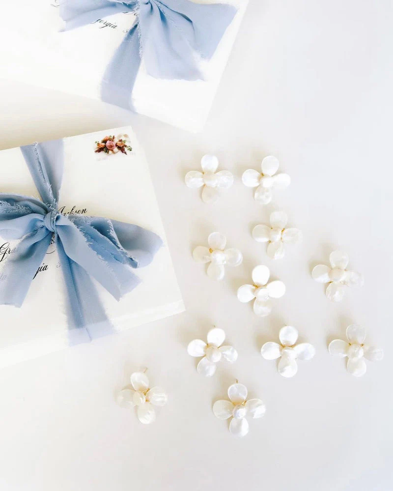 The Windsor Earrings in Pearl - Image 3